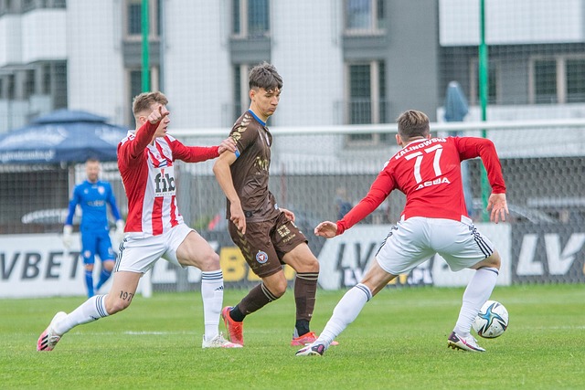 表现迅速崭 表现迅速崭